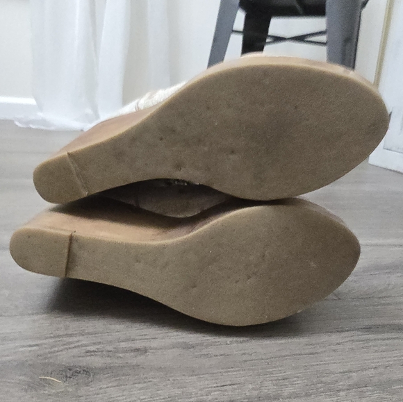 Bed Stu Tan and Cream Ankle Boots - Picture 9 of 11